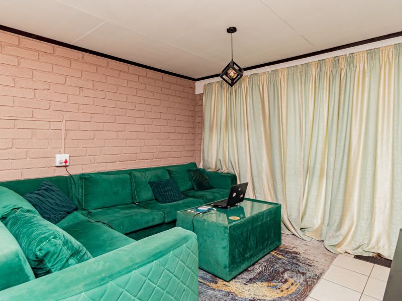 Secure and Convenient - Photo 6