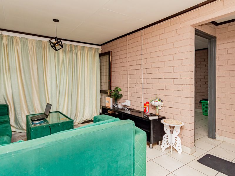 Secure and Convenient - Photo 5