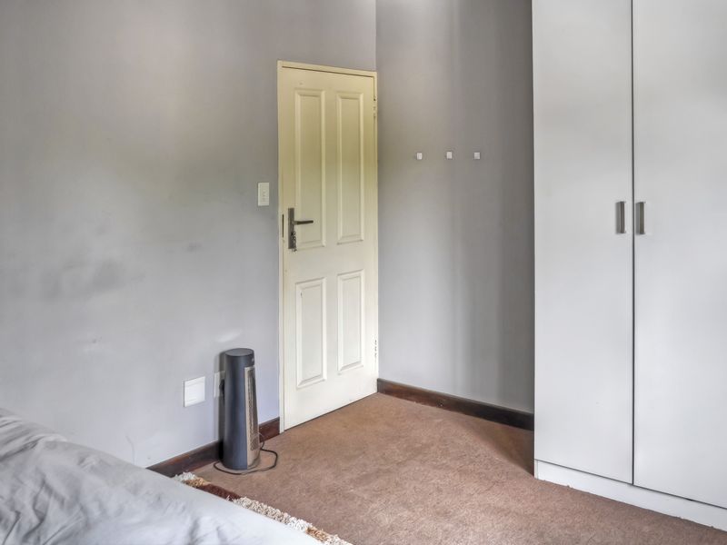 FASTEST SELLER: Stylish 2-Bed Duplex in Dekko Heights! - Photo 10