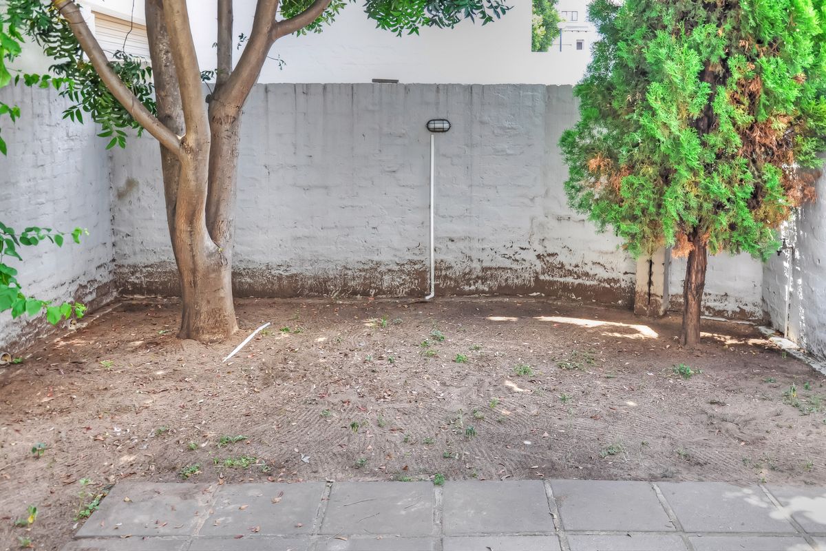 FASTEST SELLER: Stylish 2-Bed Duplex in Dekko Heights! - Photo 3