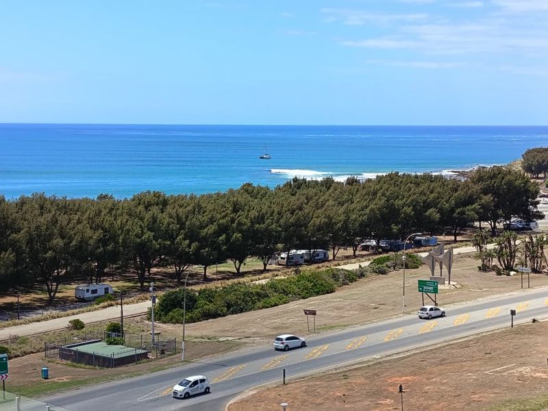 Wake Up To The Ocean- Luxury 2Bed l 2Bath with Unmatched Ocean Views - Photo 2