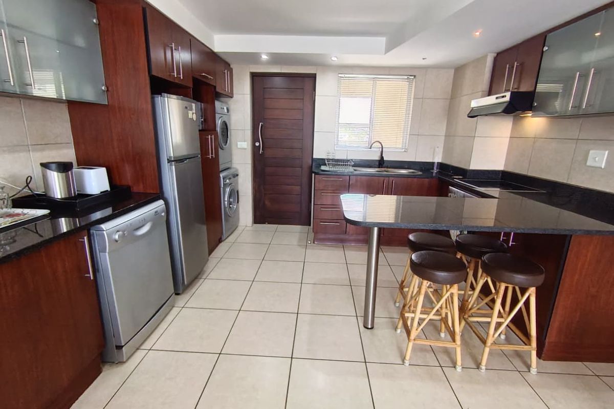 Wake Up To The Ocean- Luxury 2Bed l 2Bath with Unmatched Ocean Views - Photo 4