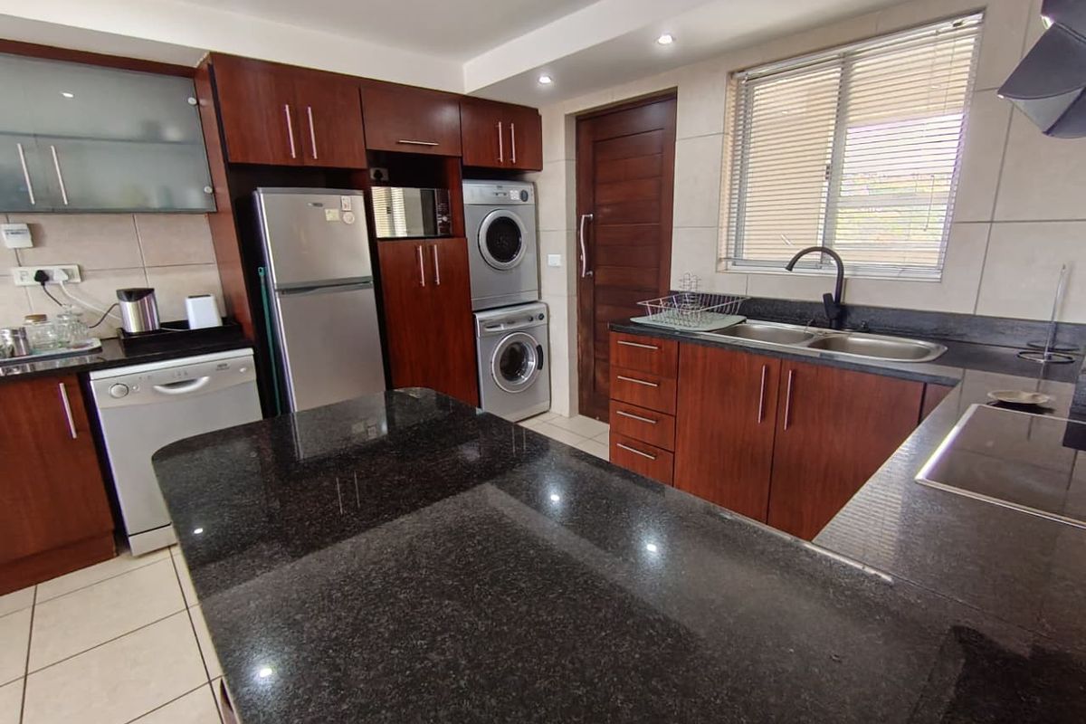 Wake Up To The Ocean- Luxury 2Bed l 2Bath with Unmatched Ocean Views - Photo 5