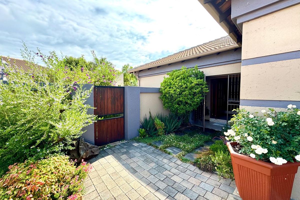 Comfortable Family Living in Secure Complex with Solar & Water Backup - Photo 2