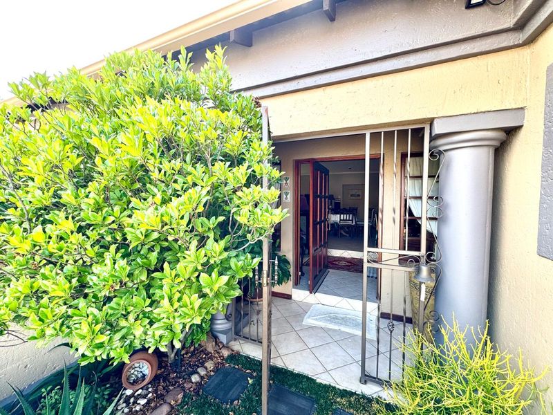 Comfortable Family Living in Secure Complex with Solar & Water Backup - Photo 3