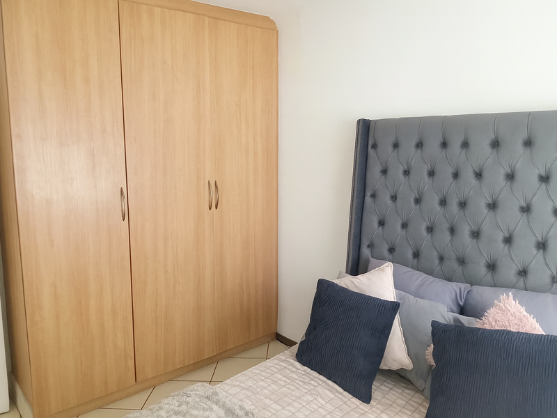 MODERN 1 BEDROOM UNIT – GROUND FLOOR – PRICED TO SELL! - Photo 7