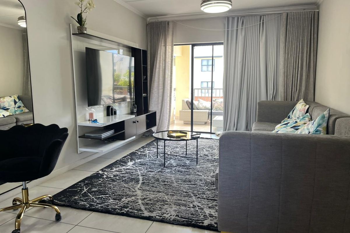 Modern 2-Bed Apartment for Sale in Kyalami Hills, Midrand – Prime Investment Opportunity - Photo 2