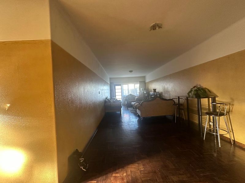 Neat & Spacious 3-Bedroom Flat in Southernwood with Garage - Photo 8