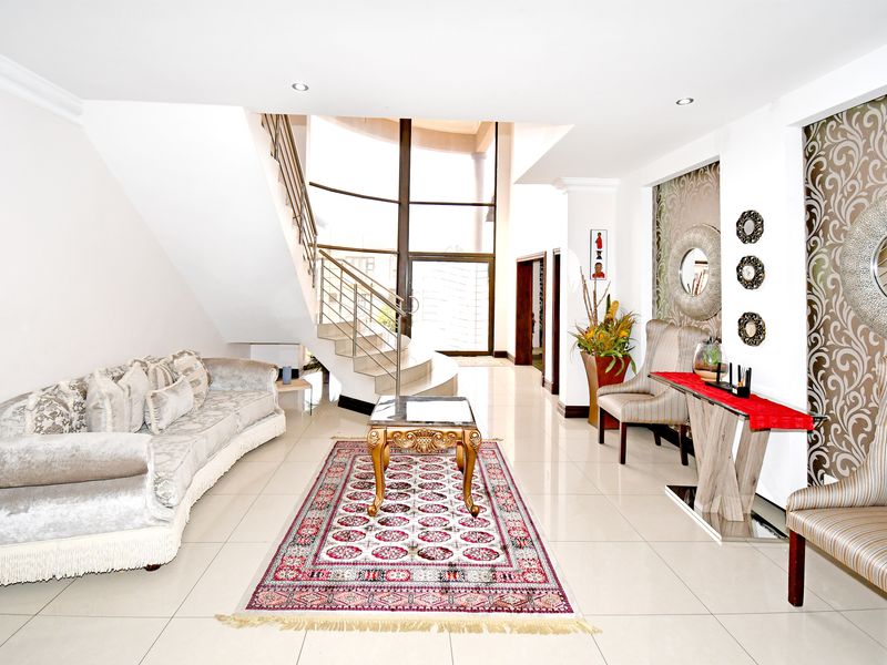 Fully Furnished Five-Star Living with Cinema, Pool & Greenbelt Views - Photo 6