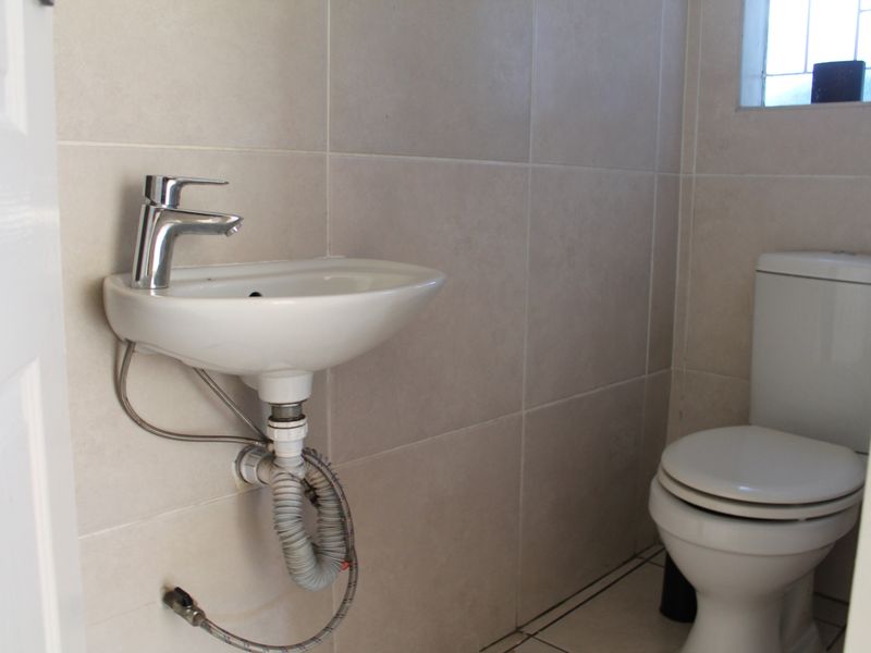 Modern Living in a Secure Bedfordview Complex - Photo 7