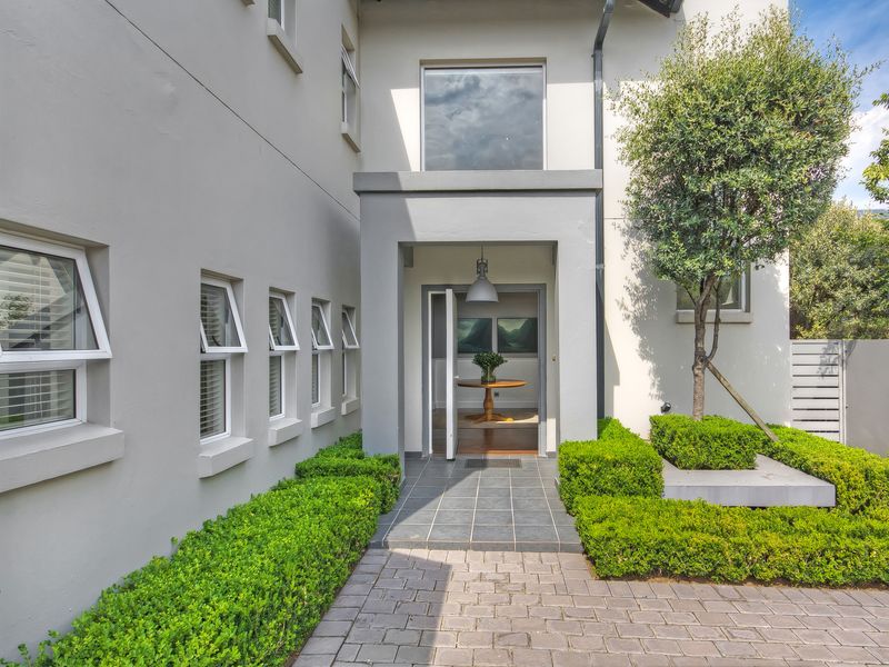 A Cut Above The Rest - Set on a beautiful Natural Reserve!! - Photo 2