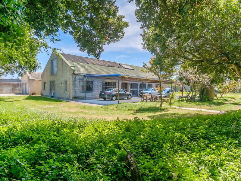 Prime 4,362m2 Rare Find: Two Adjoining Properties with Endless Potential - Develop, Invest or Occupy - Photo 7