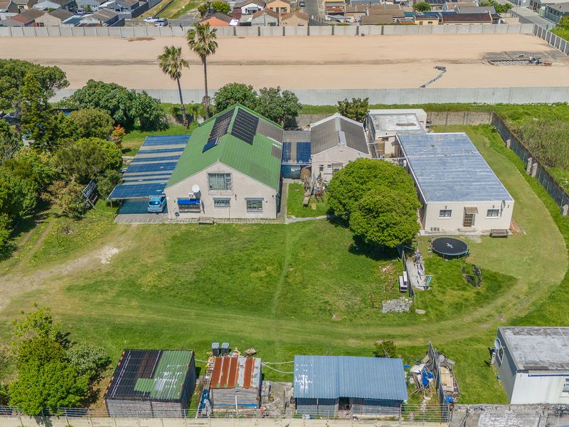 Prime 4,362m2 Rare Find: Two Adjoining Properties with Endless Potential - Develop, Invest or Occupy - Photo 5