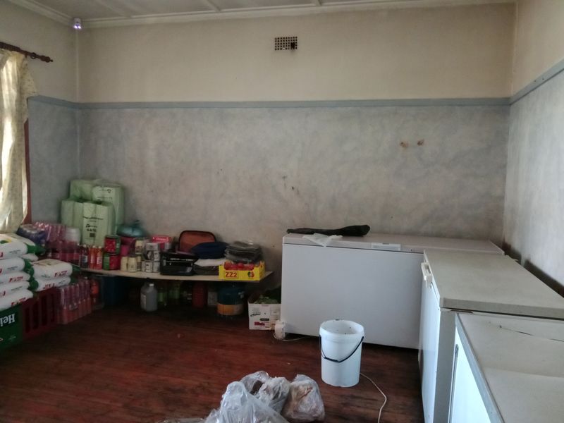 3 Bedrooms 1 Bathroom Kenilworth Gauteng - Photo 6