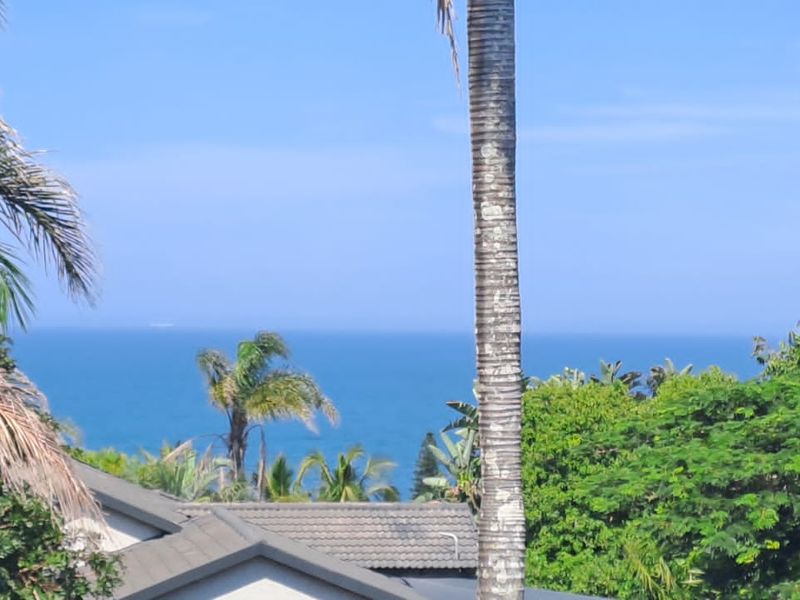 Stylish Coastal Family Home with Sea Views in Ballito - Photo 1