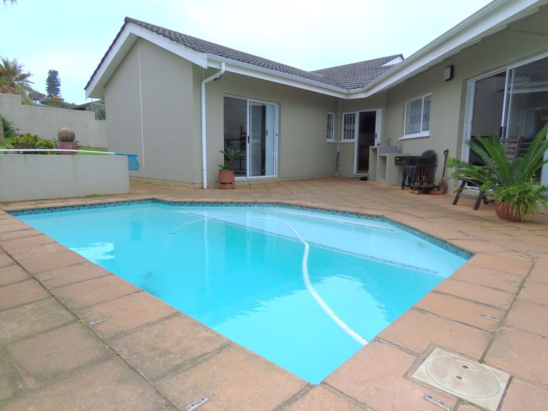 Stylish Coastal Family Home with Sea Views in Ballito - Photo 9