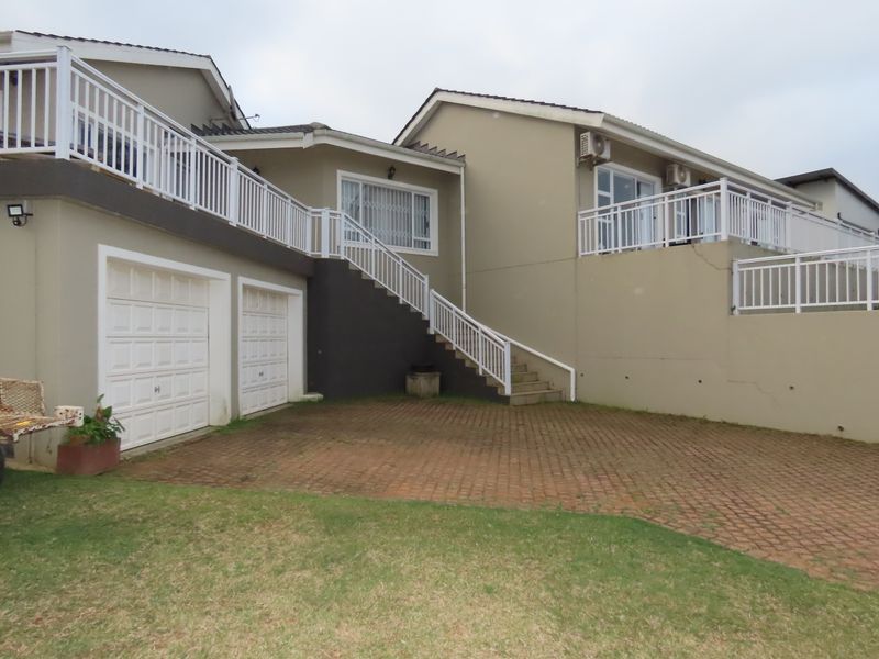 Stylish Coastal Family Home with Sea Views in Ballito - Photo 7