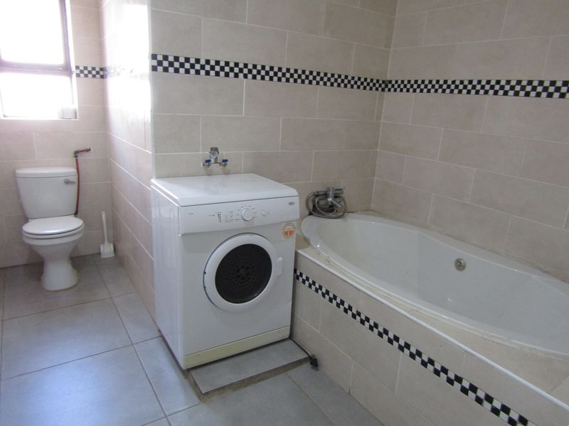 Outstanding Value! - Photo 8