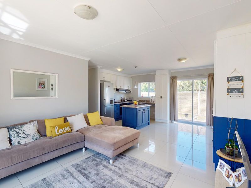 Modern townhouse, great investment, in Bridgemead! - Photo 7