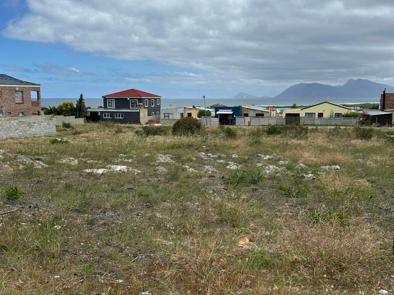 A Prime Piece of Hawston Awaits You - Photo 2