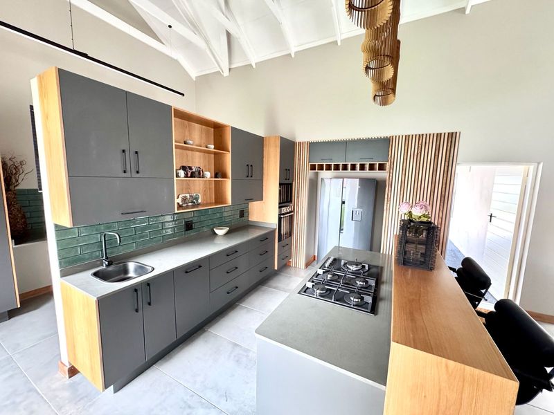 Contemporary Luxury in a Safe and Secure Complex - Photo 7