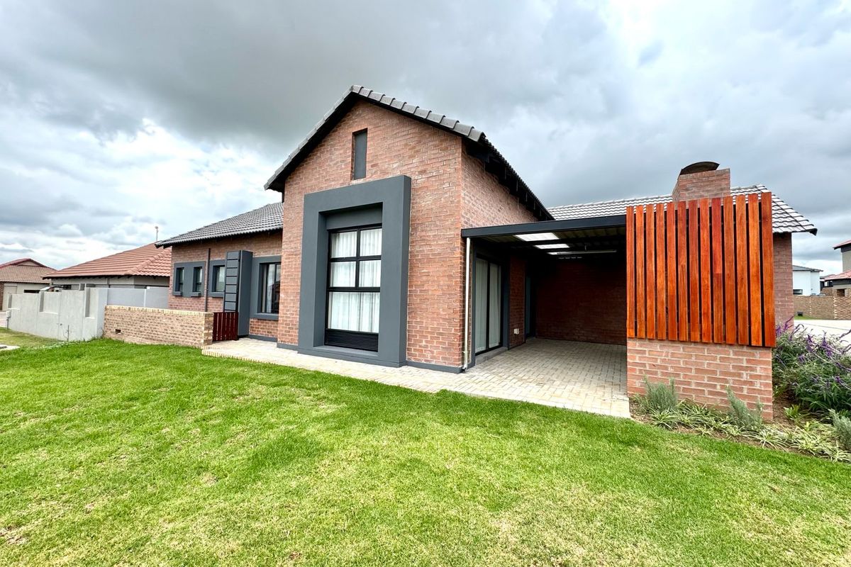 Contemporary Luxury in a Safe and Secure Complex - Photo 2
