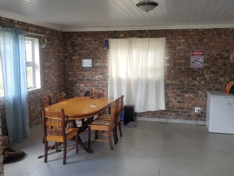 3 Bedroom House To Let - Photo 3