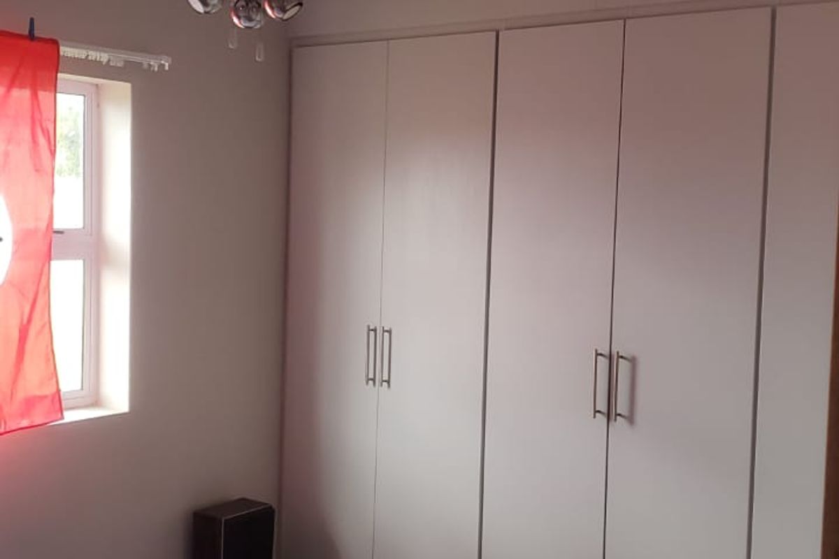 3 Bedroom House To Let - Photo 4