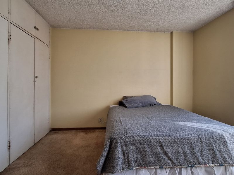 Generous Living Space with Excellent Investment Potential - Photo 6