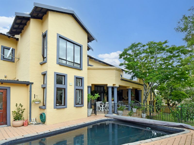 Comfort, Simplicity, and Timeless Blue Valley Farm-style - Photo 3