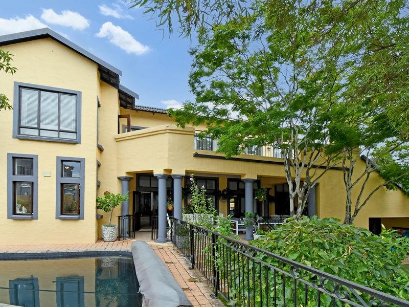 Comfort, Simplicity, and Timeless Blue Valley Farm-style - Photo 4