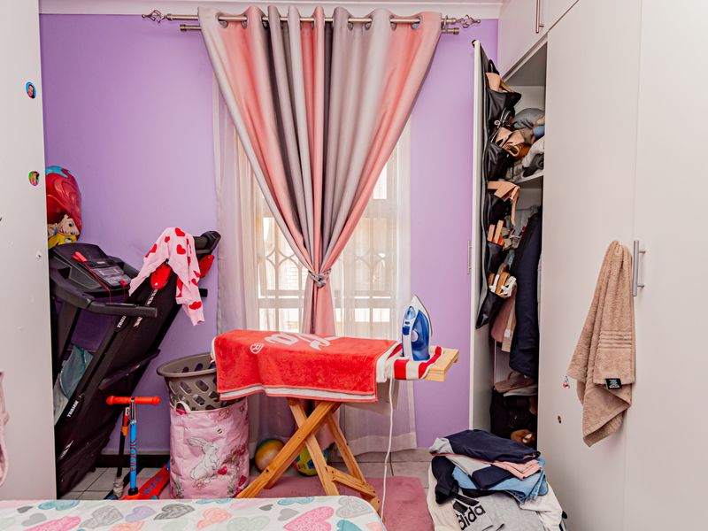 Modern 2 Bed 2 Bath Apartment with Large Balcony: R550k - Photo 8