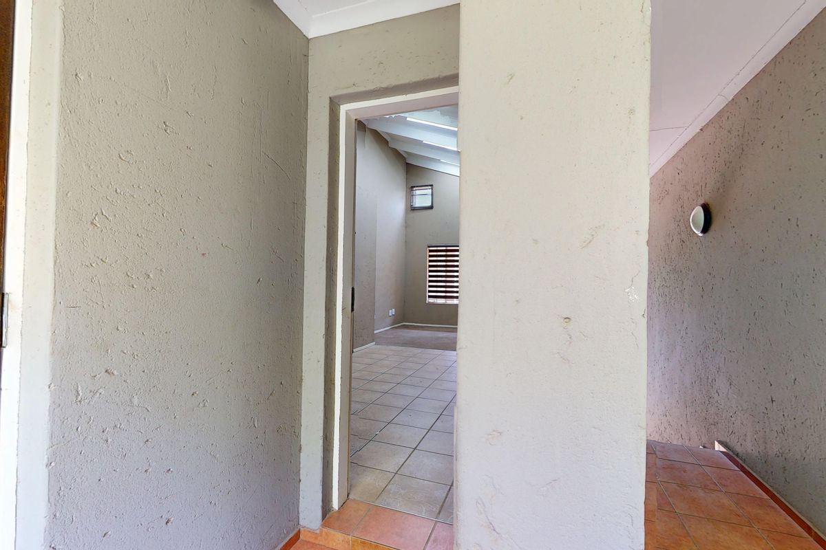 Modern comfort, prime convenience, and effortless living — your perfect apartment awaits. - Photo 5