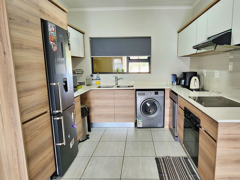 Perfectly Divine Second-Floor Apartment in Kikuyu - Photo 8