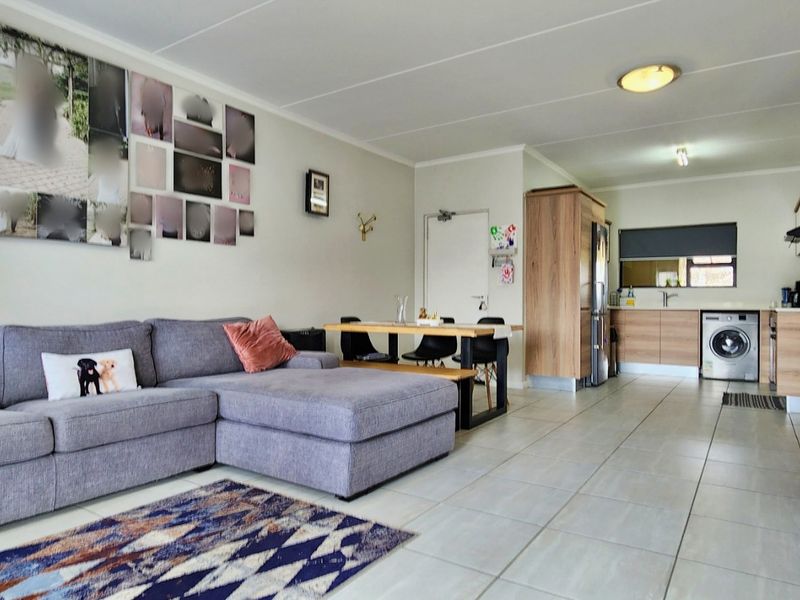 Perfectly Divine Second-Floor Apartment in Kikuyu - Photo 5