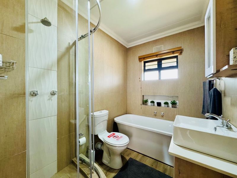 Apartment For Sale In Pretoria - Photo 8