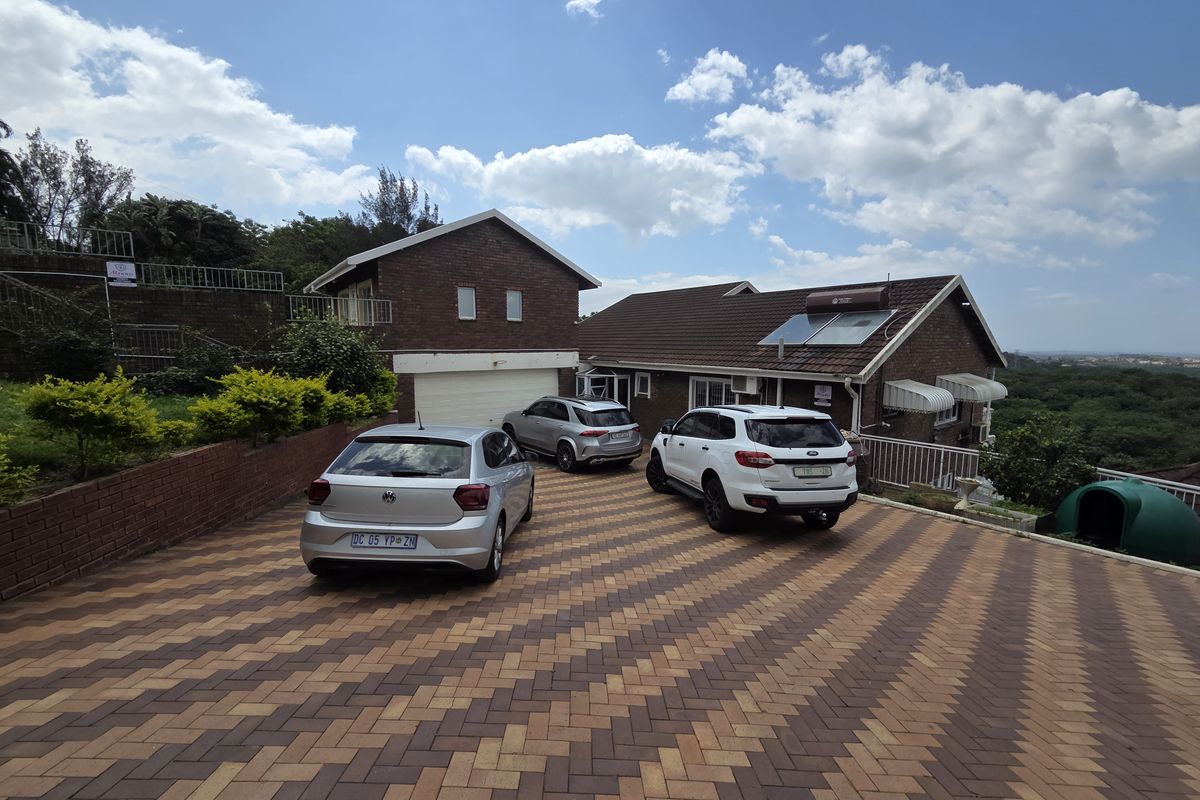 Palatial Grandeur In Prime Shallcross - Photo 2