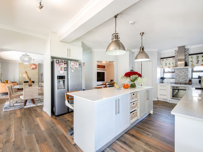 The Perfect Family Haven - Photo 7