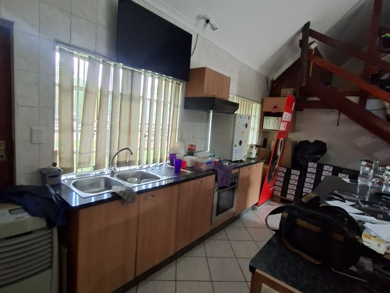 Charming and secure one bed cottage to let on a safe, well-kept property. - Photo 3