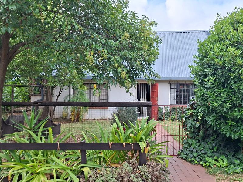 Charming and secure one bed cottage to let on a safe, well-kept property. - Photo 4