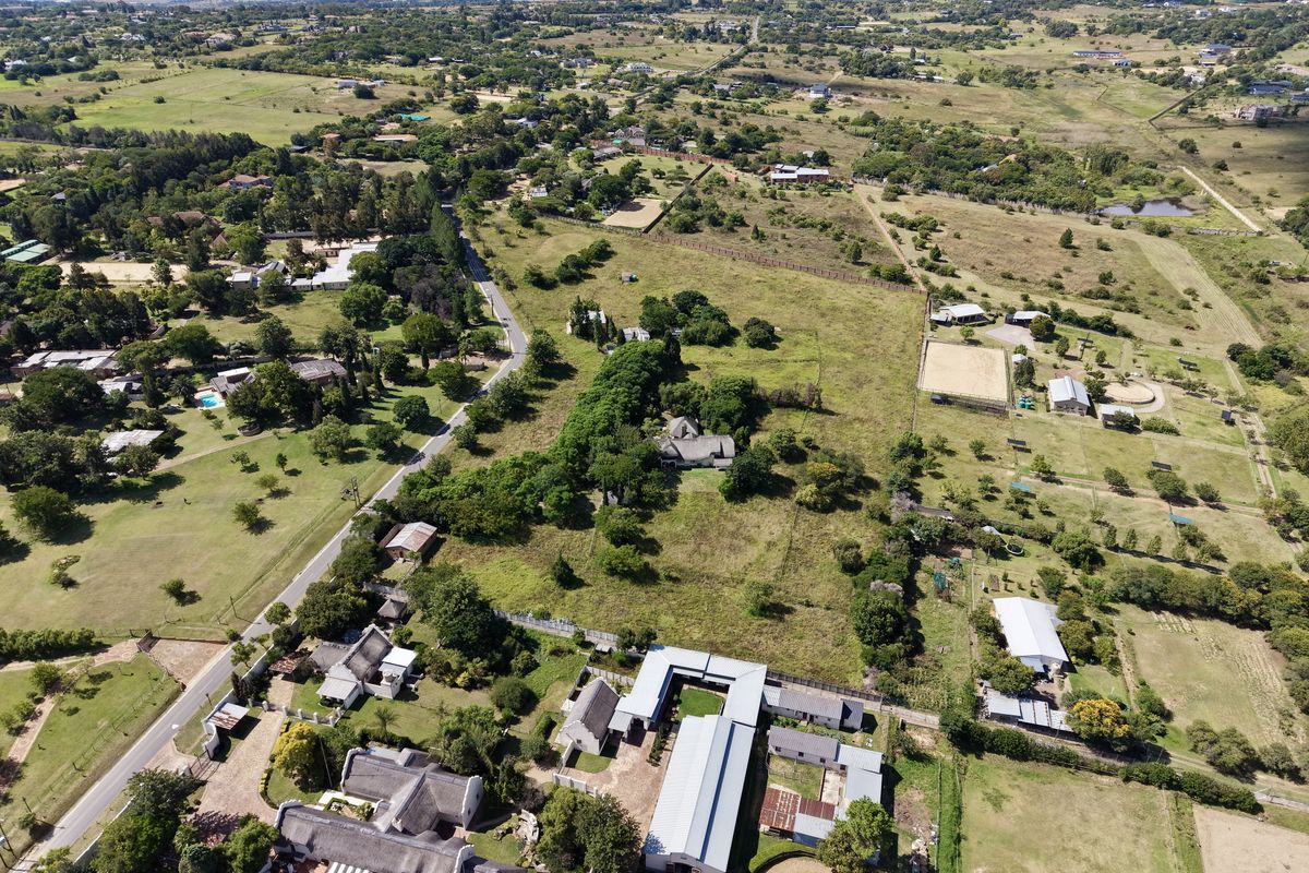 Prime 4.2 Hectare Investment Opportunity – Exceptional Location - Photo 5