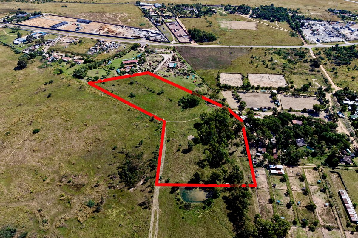 Prime 4.2 Hectare Investment Opportunity – Exceptional Location - Photo 3