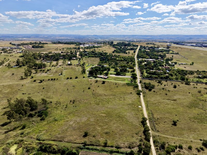 Priced to Sell – Vacant Land with Huge Potential - Photo 9