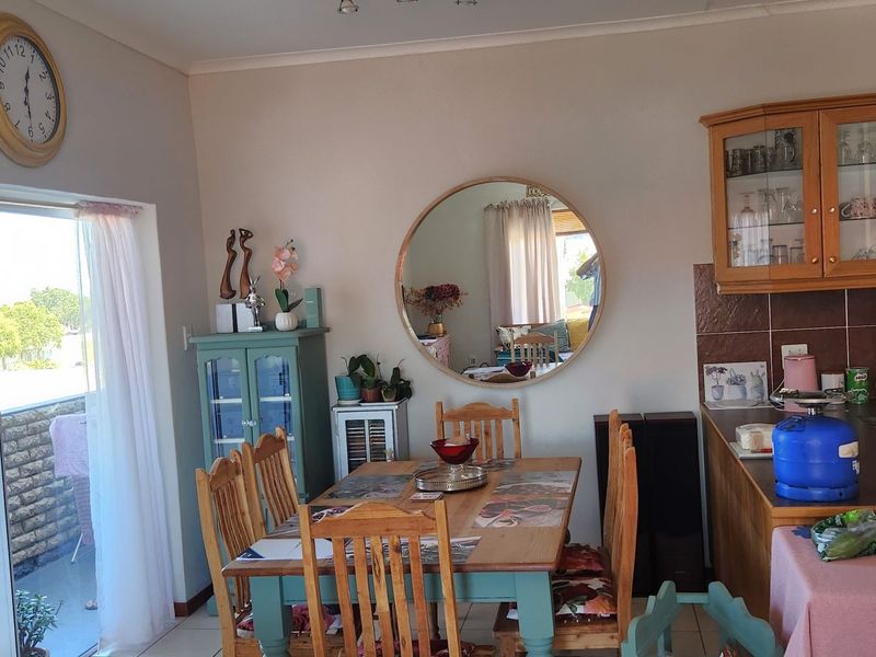 2 Bedroom Flat for Sale in Kleinmond - Photo 4