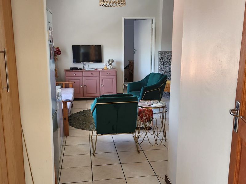 2 Bedroom Flat for Sale in Kleinmond - Photo 8