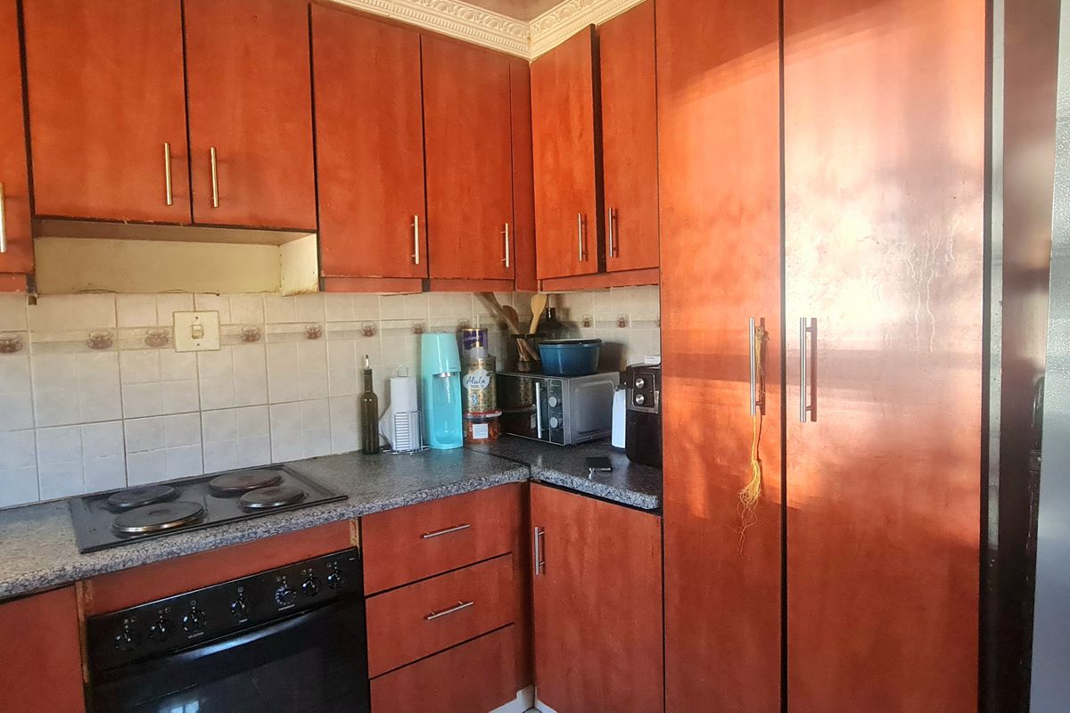 Charming 3 Bedroom house in Makhado Park, Louis Trichardt for Sale - Photo 5