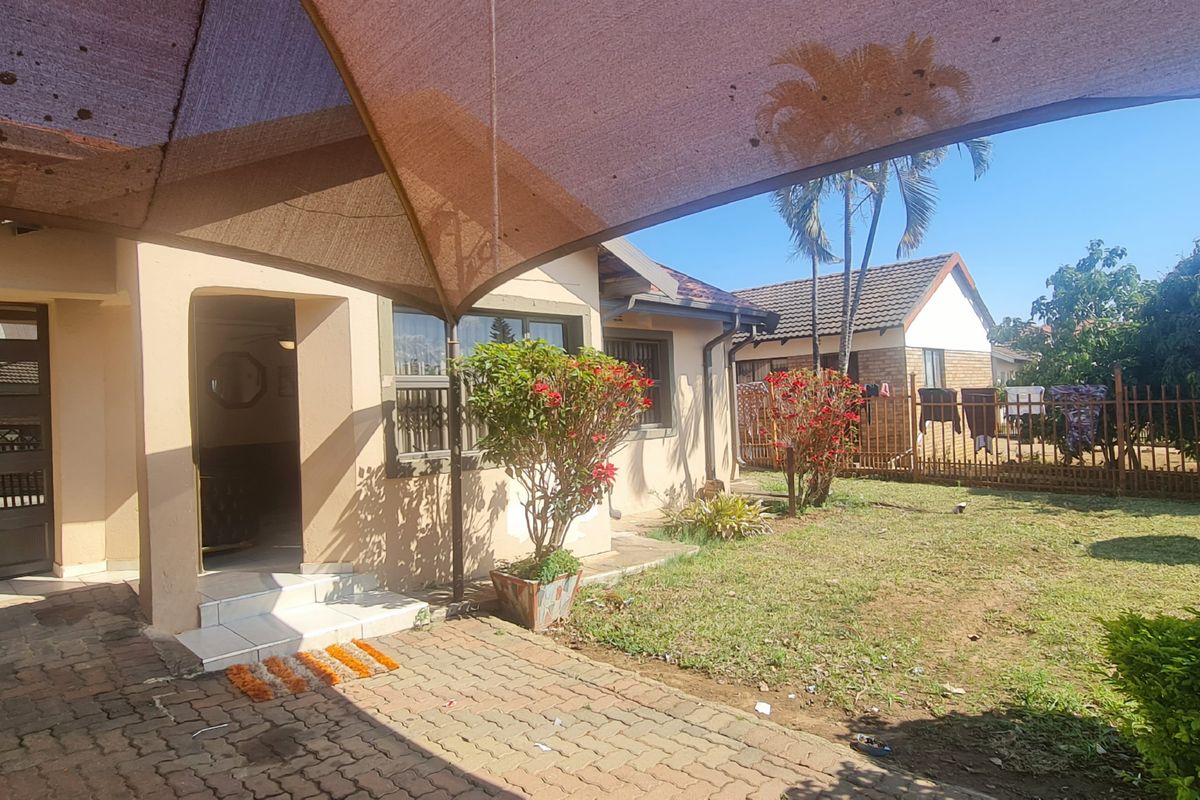 Charming 3 Bedroom house in Makhado Park, Louis Trichardt for Sale - Photo 2
