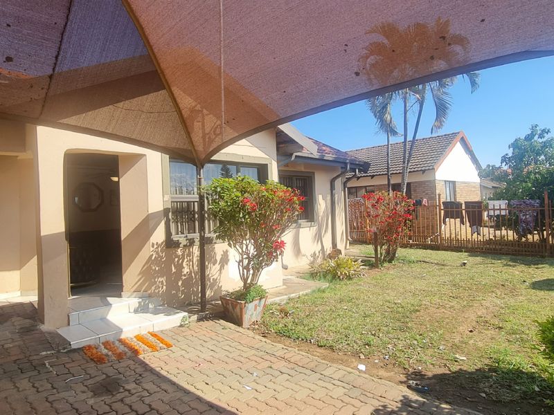 Charming 3 Bedroom house in Makhado Park, Louis Trichardt for Sale - Photo 2