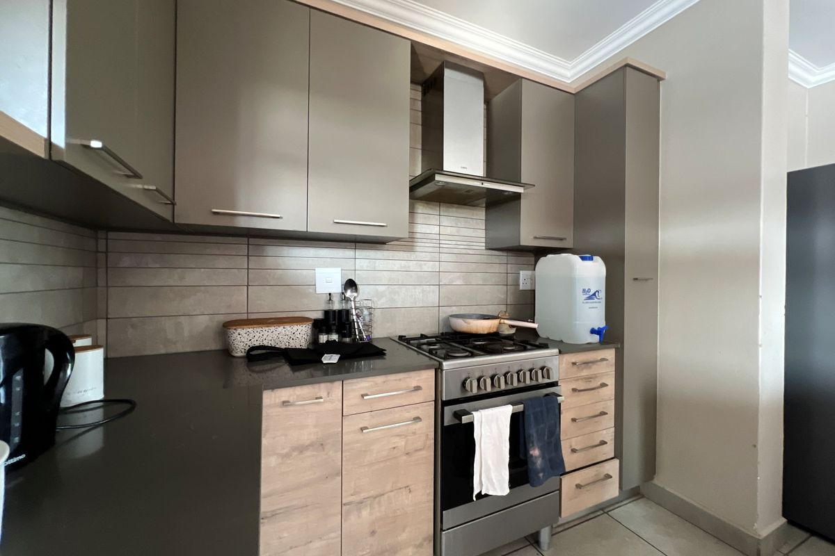 Apartment For Sale In Pretoria - Photo 5