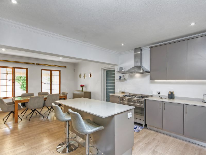 An Impeccable Family Home - Photo 5